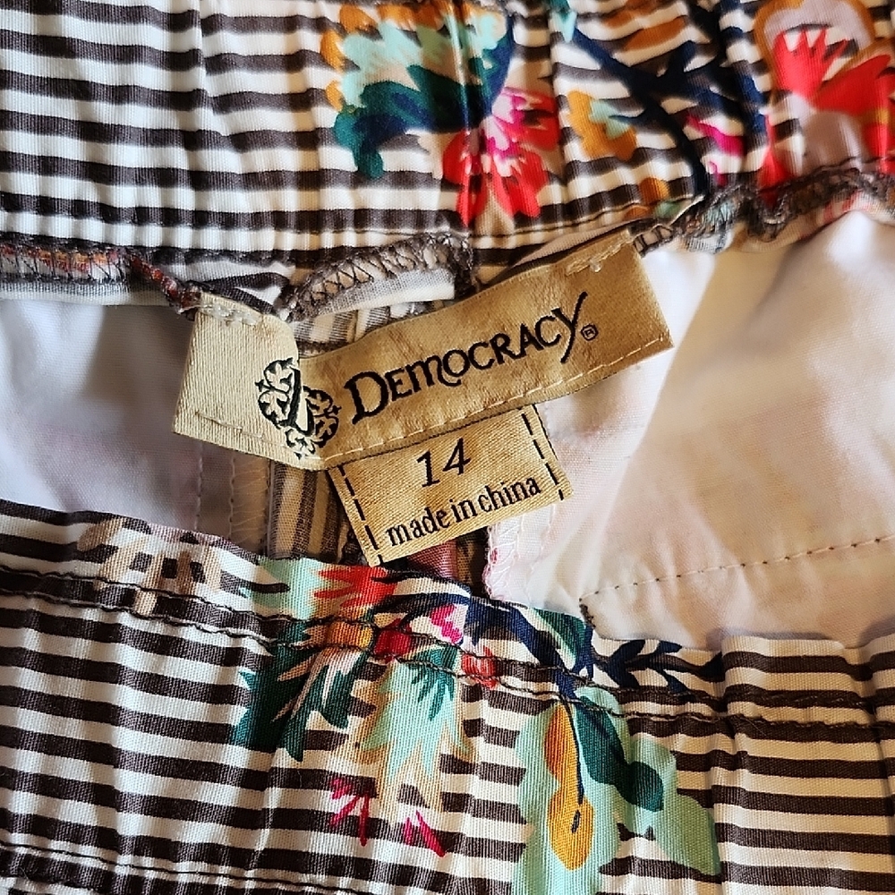 Democracy Multicolor Floral Striped Pants - Picture 6 of 6